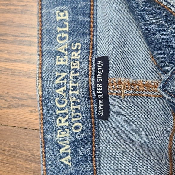 AMERICAN EAGLE JEAN SHORTS - Picture 4 of 5